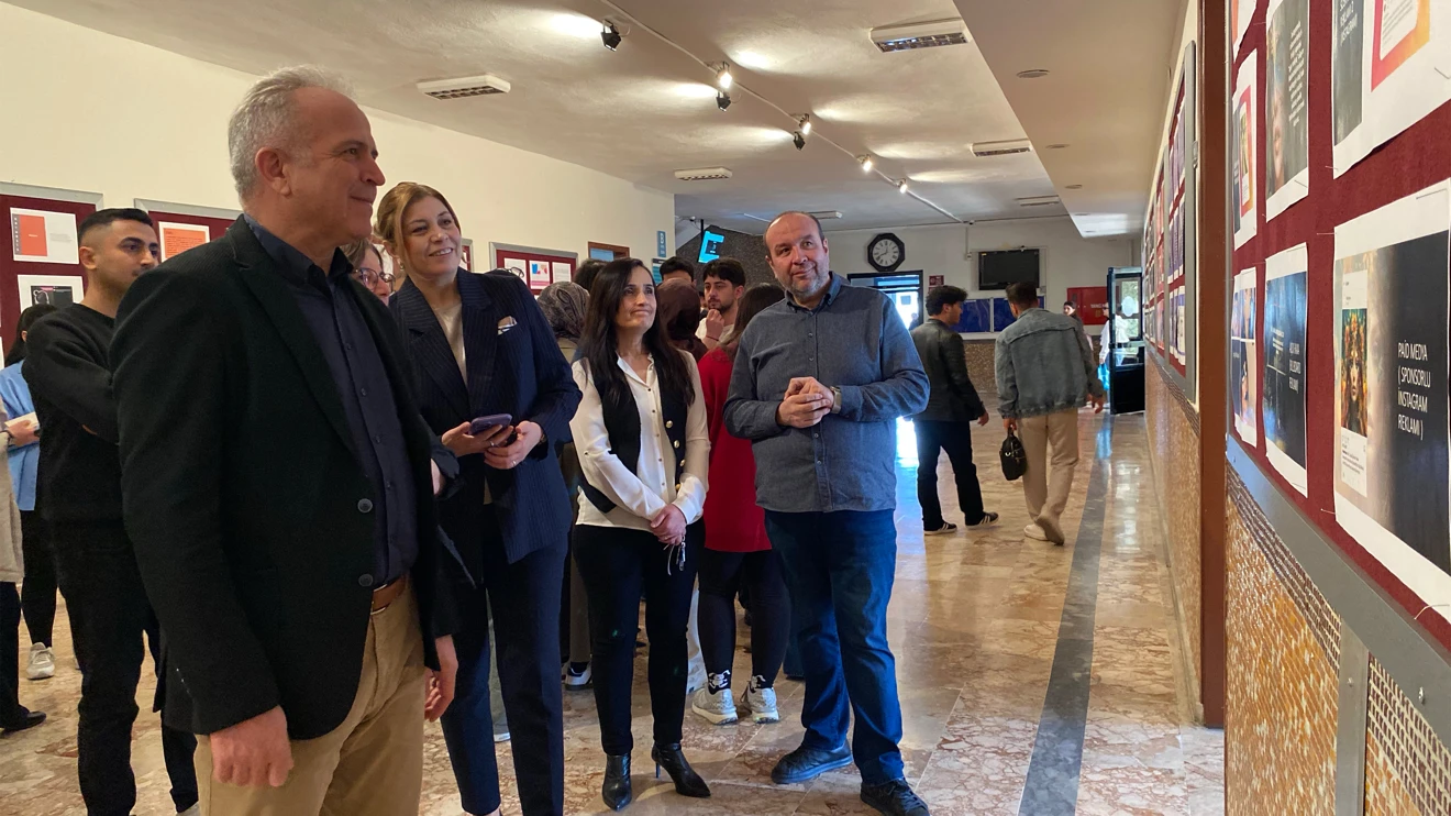 İletişim Fakültesinde “Yüzleşme” adlı sergi açıldı